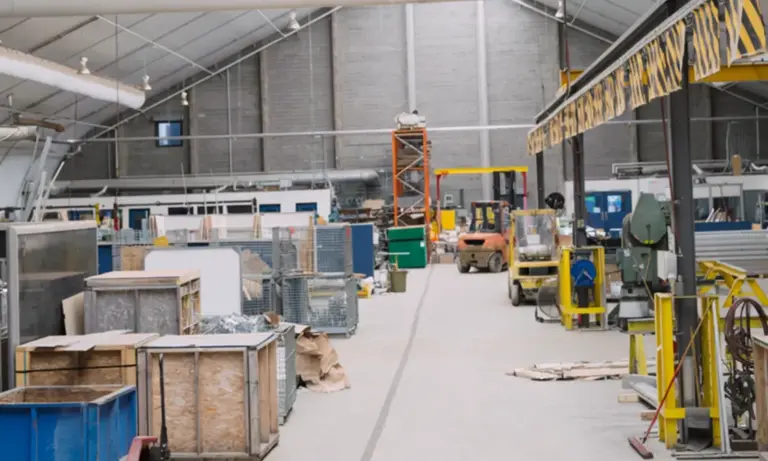 Serveis i construccio Naves industriales